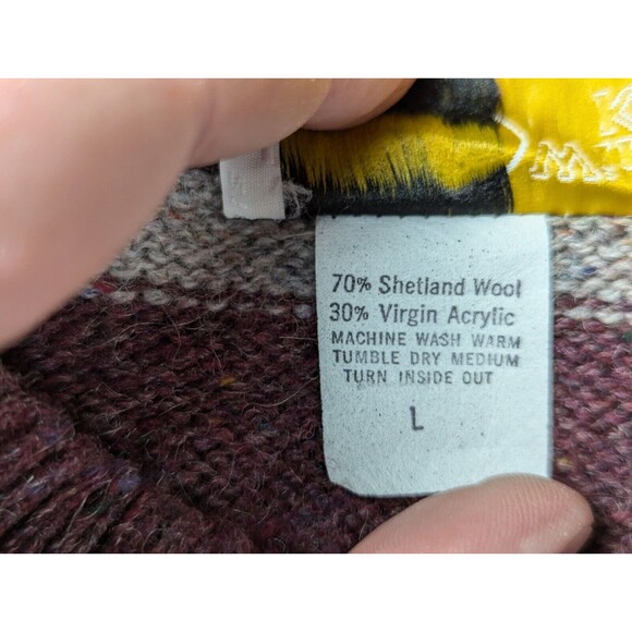 Vtg Winona Knits 70% Shetland Wool Grey/Red/Blue Made in USA Sweater SZ: L - Picture 8 of 10